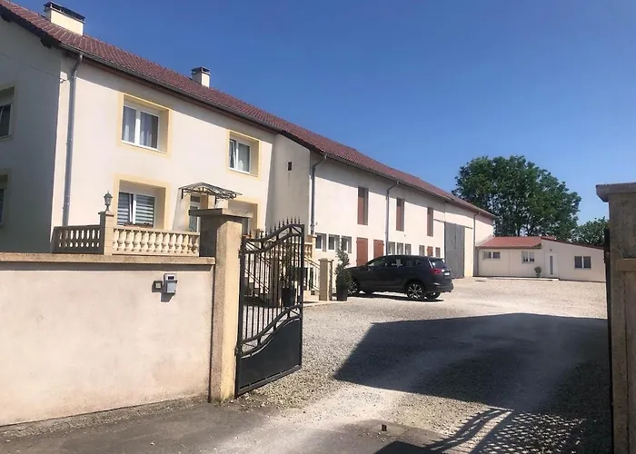 Beau F4 Dans Un Ecrin De Verdure